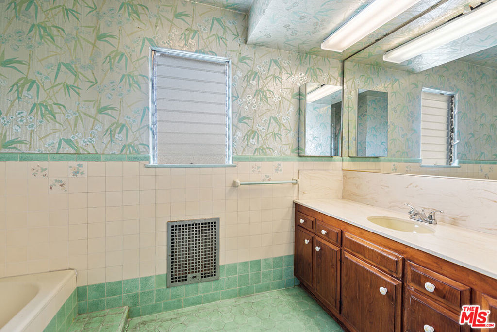 MLS #25623967 image #11