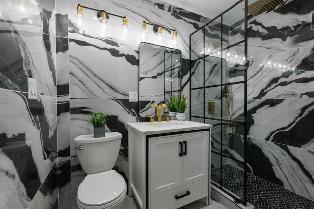 1560 Alturas Drive, Burlingame CA: https://media.crmls.org/mediaz/37271ca7-bcf6-4c84-9e2e-3202ffa11ec7.jpg