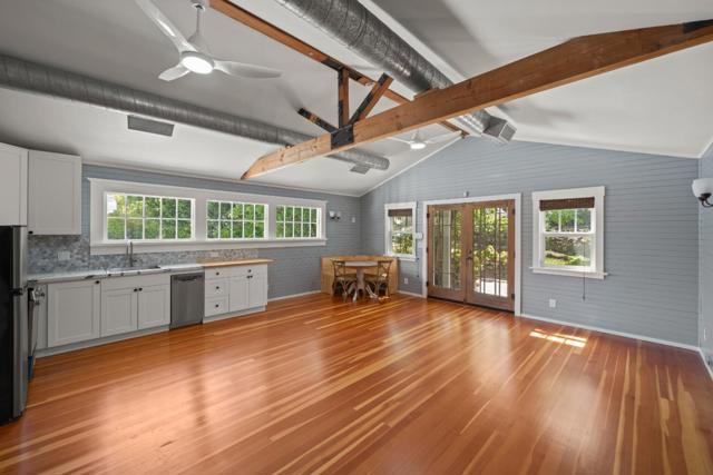 1353 Edgewood Road, Redwood City CA: https://media.crmls.org/mediaz/3727e61e-eda4-4104-be2e-16b3539a7e2f.jpg