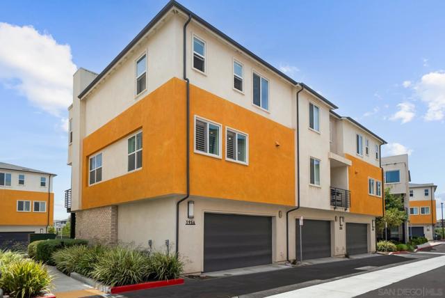 1956 Infinity Lane, Chula Vista CA: https://media.crmls.org/mediaz/37284d05-6747-4787-878a-066452594a83.jpg