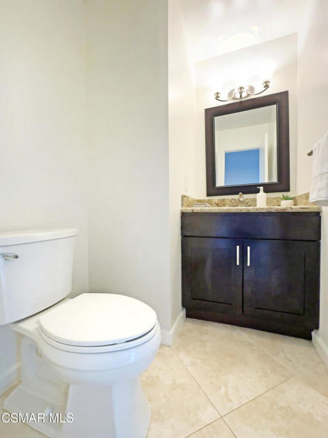 607 Valley Oak Lane, Newbury Park CA: https://media.crmls.org/mediaz/372884a7-f01b-4669-be8d-136102428119.jpg