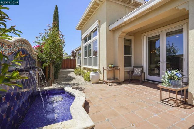 1512 Miwok Ct, Brentwood CA: https://media.crmls.org/mediaz/3728dded-6177-45a8-8ff7-5ac296583e83.jpg