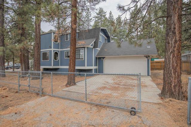 Detail Gallery Image 3 of 37 For 361 W Meadow Ln, Big Bear City,  CA 92314 - 3 Beds | 2 Baths