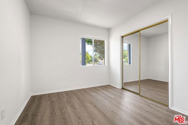 19717 Chase Street, Winnetka CA: https://media.crmls.org/mediaz/3729e166-6350-4272-9a04-66e3ae408d38.jpg