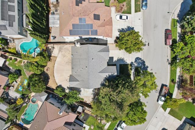 540 Lavender Way, Hollister CA: https://media.crmls.org/mediaz/372a4e55-f3cb-4225-8e5b-cc73252cd76d.jpg