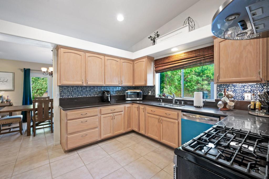 MLS #219138248PS image #12