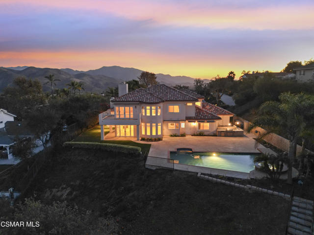 7111 Los Coyotes Place, Camarillo CA: https://media.crmls.org/mediaz/372aa894-987b-4c34-8ac5-967e210ff389.jpg