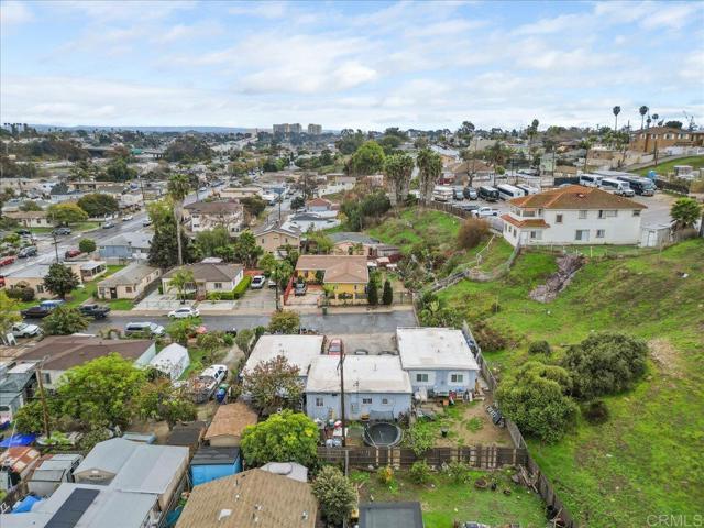 3260 64 Steel Street, San Diego CA: https://media.crmls.org/mediaz/372aa89b-0799-48f0-b5c9-469c7f21feba.jpg