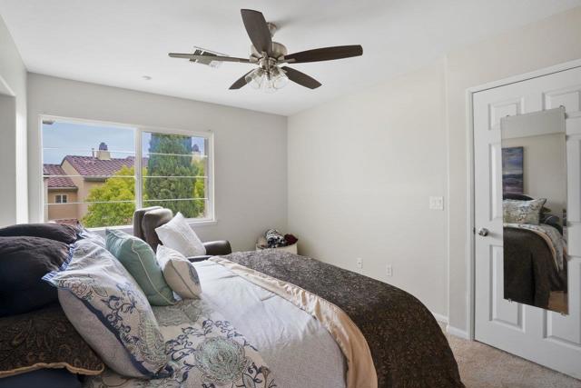 2989 Escala Circle, San Diego CA: https://media.crmls.org/mediaz/372bbca6-74d6-4f3a-af7b-97eb911b00e3.jpg