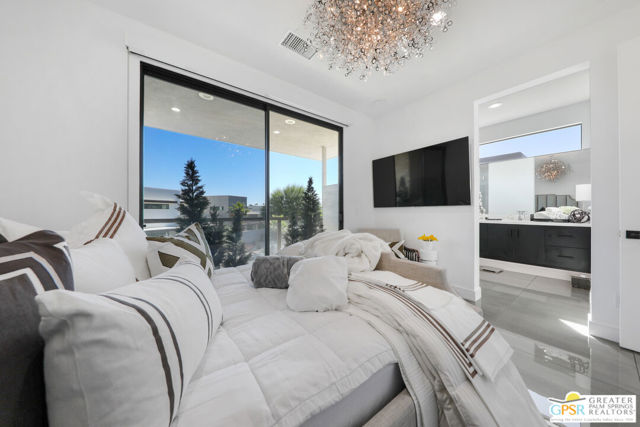 141 Blue Moon Drive, Palm Springs, CA 92262