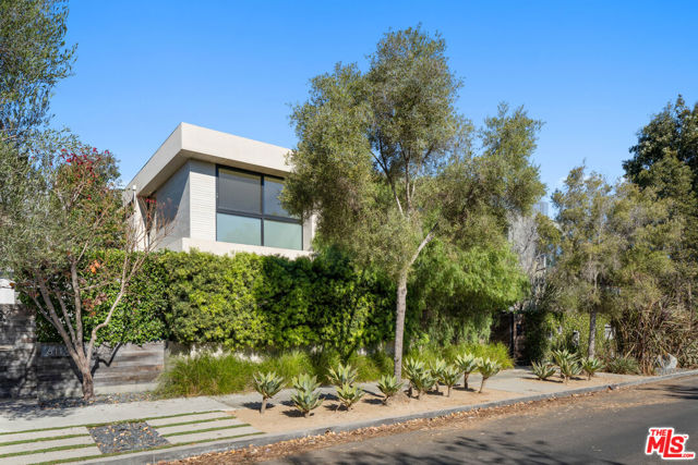 613 Santa Clara Avenue photo 1