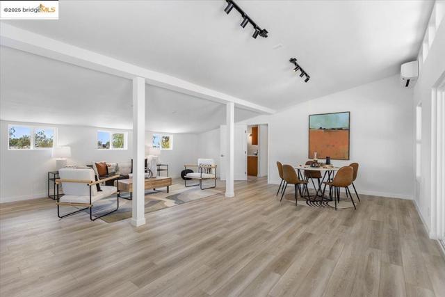 5665 Victoria LN, Livermore CA: https://media.crmls.org/mediaz/372e2b8f-eb60-4e0c-a433-2d3fad80a64d.jpg