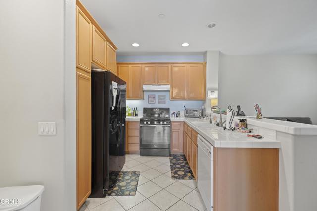 Detail Gallery Image 11 of 48 For 1800 E Lakeshore Dr #1306,  Lake Elsinore,  CA 92530 - 3 Beds | 2/1 Baths