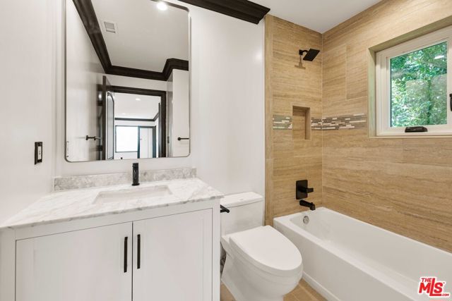 1648 Summitridge, Beverly Hills CA: https://media.crmls.org/mediaz/372e92d9-5952-47b5-93df-5ec38bc7baa6.jpg
