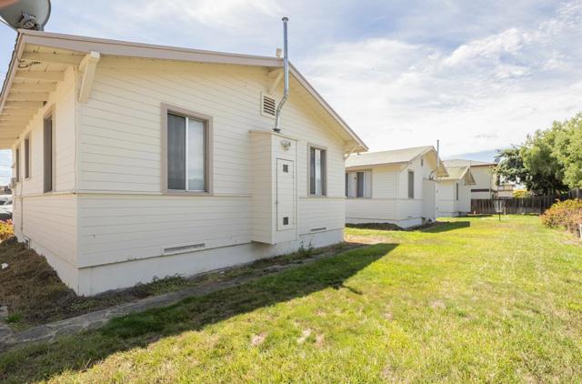 225 Carmel Avenue, Marina CA: https://media.crmls.org/mediaz/372ea241-caa4-49f6-b5b0-0cf22a9a68d4.jpg