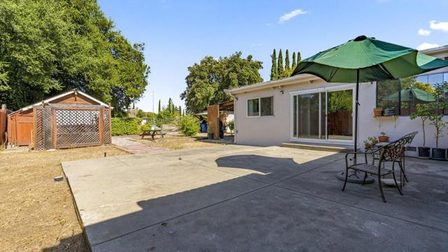 848 Kenneth Avenue, Campbell CA: https://media.crmls.org/mediaz/372ec605-f101-45df-b303-7624defe0f71.jpg