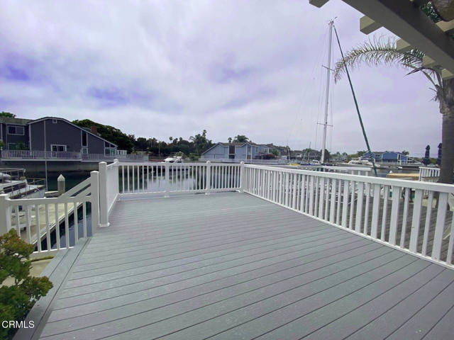 Detail Gallery Image 3 of 15 For 2325 Kingsbridge Ln, Oxnard,  CA 93035 - 3 Beds | 2/1 Baths