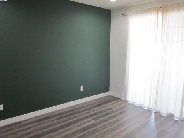Image 9 of 26 For 4222 Clarinbridge Cir