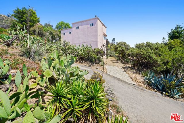 Drew Fenton | 190 Loma Metisse Road Malibu CA | MLS: 7251668