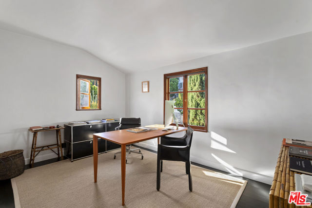 1811 Courtney Avenue, Los Angeles CA: https://media.crmls.org/mediaz/37305117-69cb-46a7-b825-c63fbd3df4f5.jpg