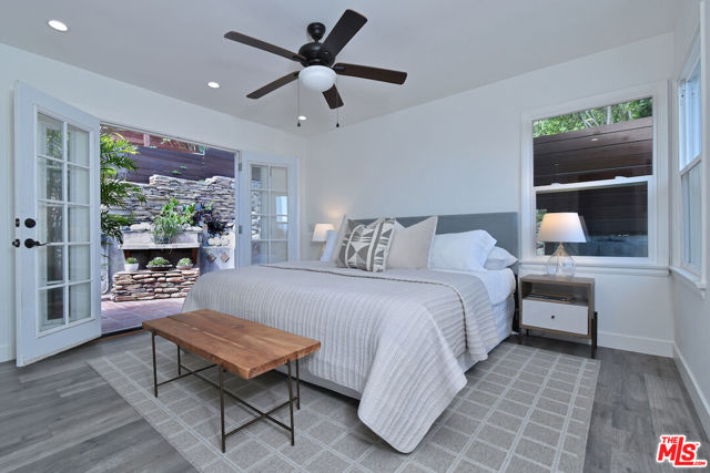 15200 Del Gado Drive, Sherman Oaks CA: https://media.crmls.org/mediaz/37307fb8-c19e-4f7b-8a3a-53fa69f48662.jpg