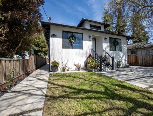 438 Minor Avenue, San Jose CA: https://media.crmls.org/mediaz/37312a25-c659-419a-a73e-8ccf3adcc3ab.jpg