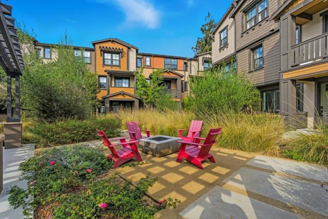 347 N Rengstorff Avenue, Mountain View CA: https://media.crmls.org/mediaz/373135d8-5103-4175-91fa-85d26dacad19.jpg