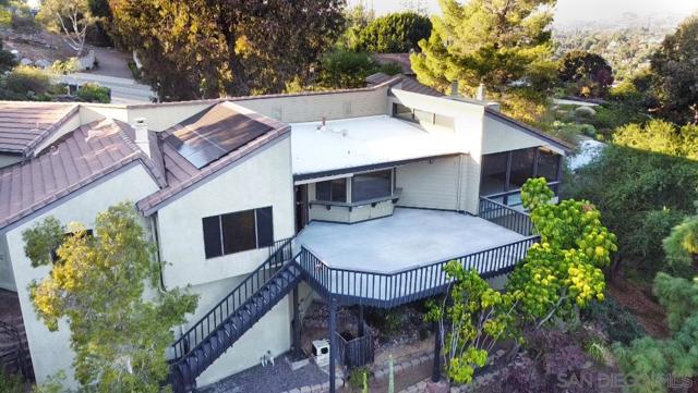 1077 VISTA MADERA LANE, El Cajon CA: https://media.crmls.org/mediaz/3731ca10-ece7-476f-a770-0f621c0ae926.jpg