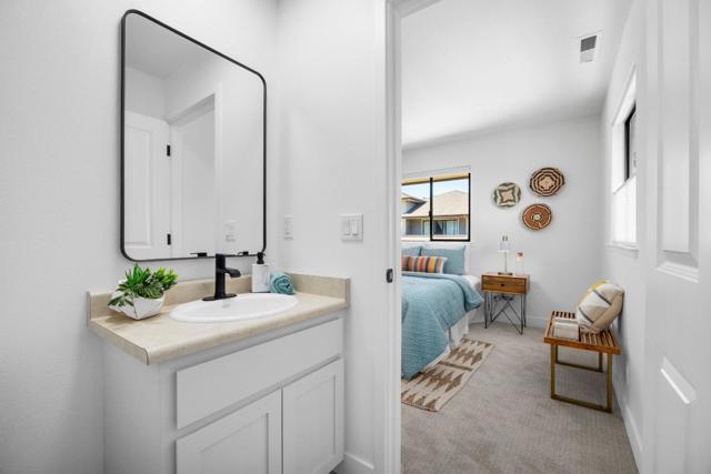 3900 Alameda Avenue, Capitola CA: https://media.crmls.org/mediaz/3731f99c-6722-4a98-85a6-6a6eff53fe1a.jpg
