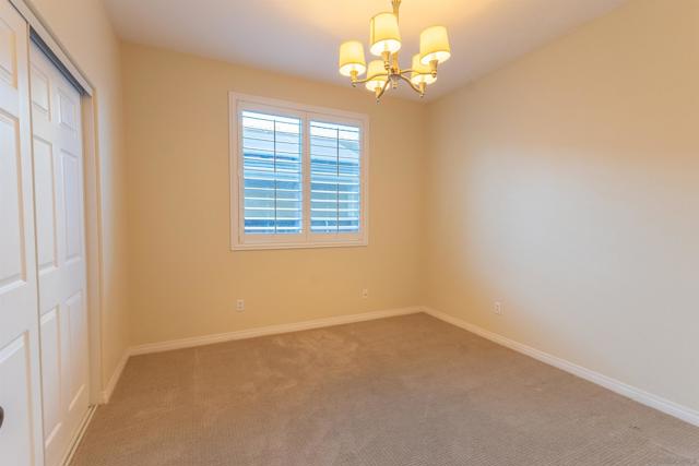 551 Dundee Ln, San Marcos CA: https://media.crmls.org/mediaz/3733e022-c836-4440-baa4-38d77457d6e2.jpg