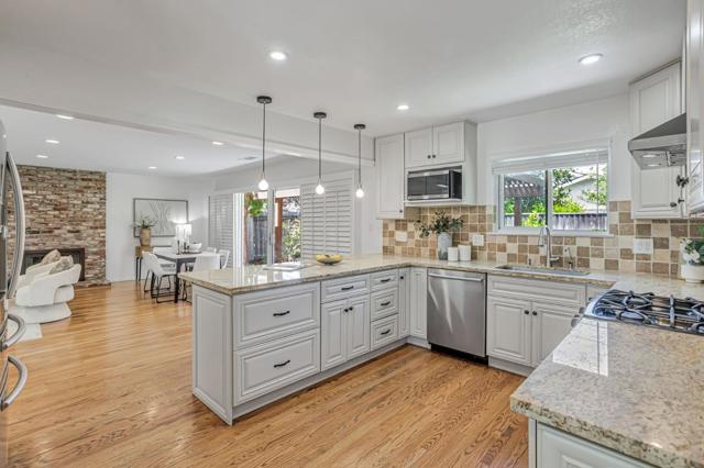 1425 Franchere Place, Sunnyvale CA: https://media.crmls.org/mediaz/37350466-539a-46fc-97b0-9e4b752d70cb.jpg