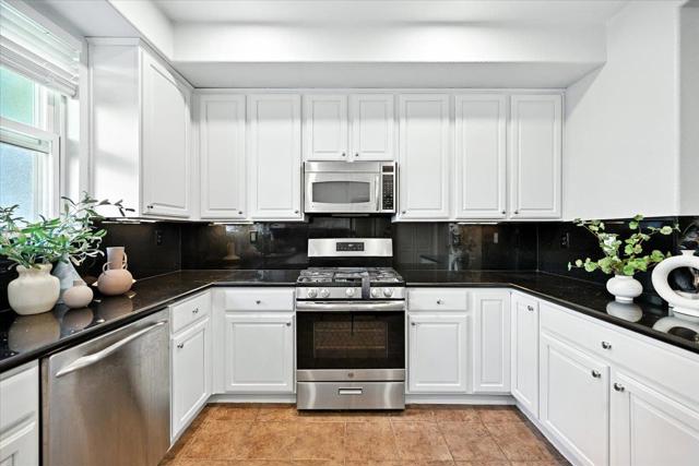 917 Alegre Place, San Jose CA: https://media.crmls.org/mediaz/3735f3bd-584c-43ac-9a45-20165d474894.jpg