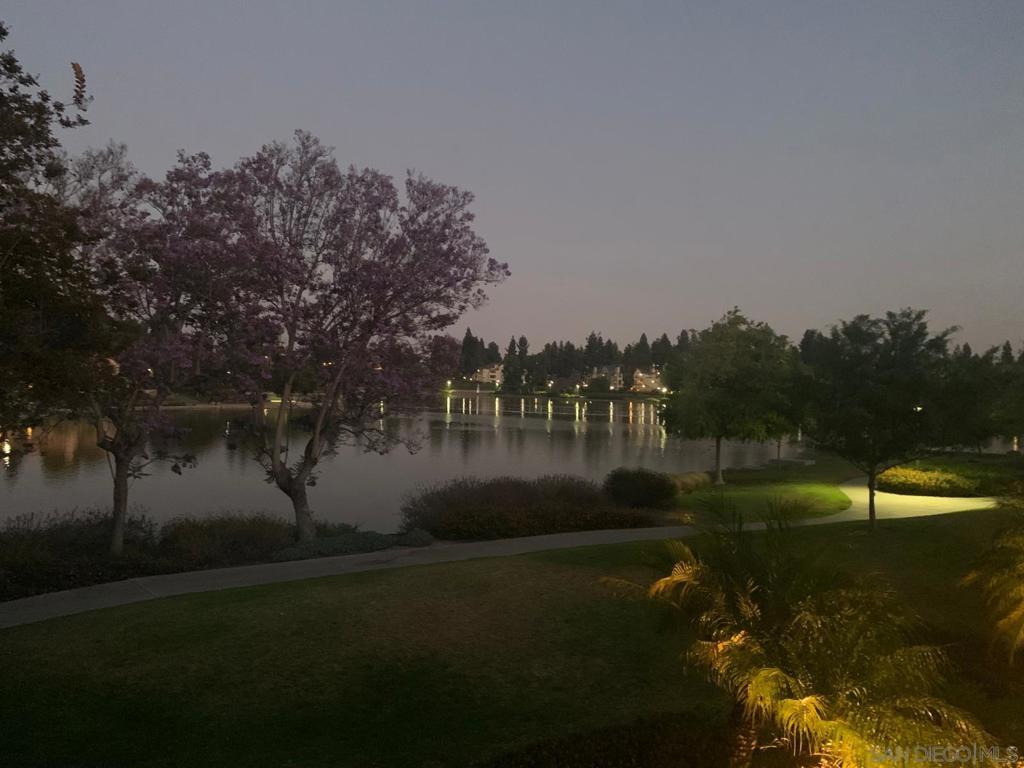 https://media.crmls.org/mediaz/37361a20-a954-4f9d-97a9-c15b226f86f3.jpg?preset=X-Large