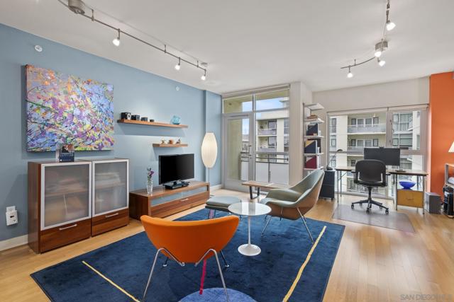 3812 Park Blvd, San Diego CA: https://media.crmls.org/mediaz/37364446-383b-43de-b973-2a4d7cee2581.jpg