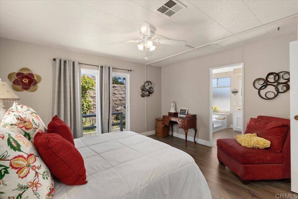 3535 Linda Vista Drive - photo 12