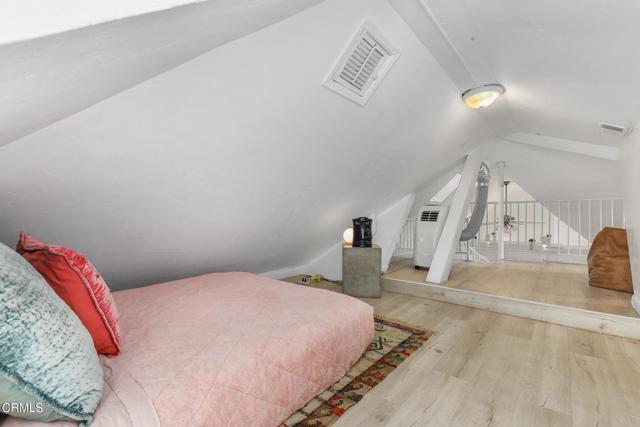 2427 N Gower Street, Los Angeles CA: https://media.crmls.org/mediaz/37368681-2688-4327-afe1-2a39e7dbe5d0.jpg