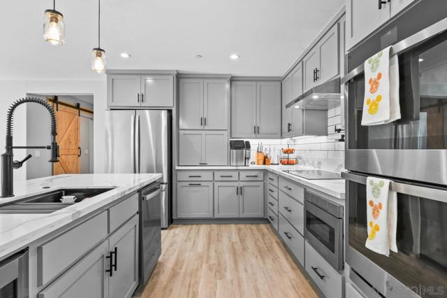 1452 Rock Terrace, Alpine CA: https://media.crmls.org/mediaz/373718b0-28bb-4088-9731-eb929d2df384.jpg