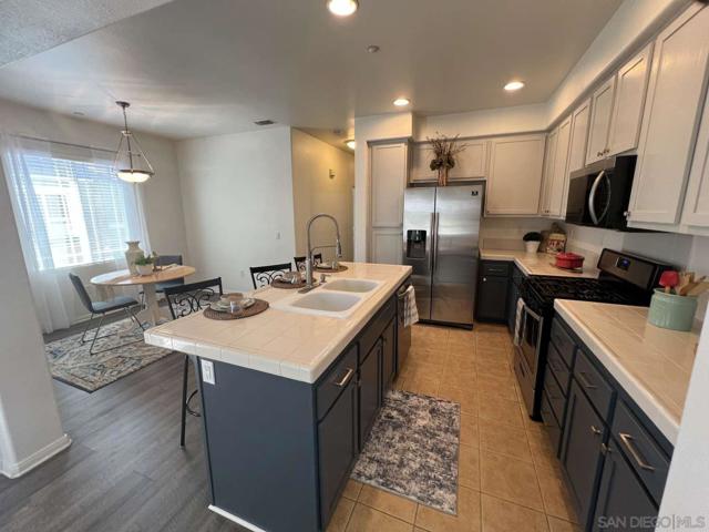 362 Borden Rd, San Marcos CA: https://media.crmls.org/mediaz/373780e9-7191-4ac6-bf63-b7ad97bf2b45.jpg