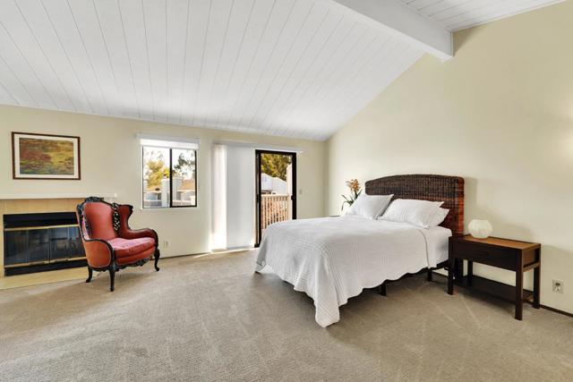 2958 Leotar Circle, Santa Cruz CA: https://media.crmls.org/mediaz/3737a312-0f3c-4d23-acac-bae882043c30.jpg