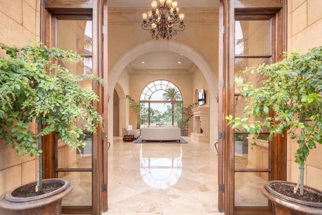 4955 Rancho Del Mar Trail, San Diego CA: https://media.crmls.org/mediaz/37380b52-7f09-43b6-af16-8b7c8e5f3c42.jpg