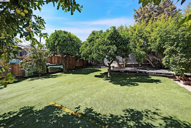 2309 High St, Oakland CA: https://media.crmls.org/mediaz/37388c26-2afc-4cef-b566-635d842e7bca.jpg