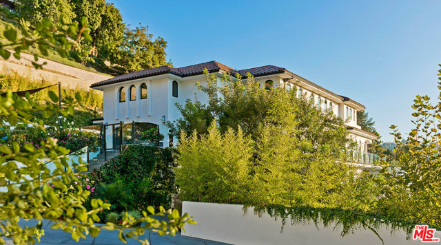 Photo of 15234 Rayneta Drive, Sherman Oaks, CA 91403