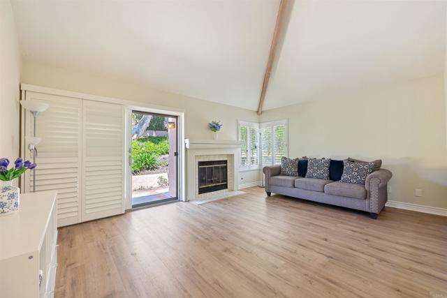 12027 Caminito Corriente, San Diego CA: https://media.crmls.org/mediaz/373aefbe-6f93-46df-8745-68ced98cbb61.jpg