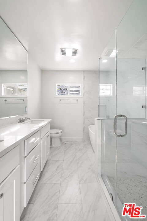 4118 Davana Road, Sherman Oaks CA: https://media.crmls.org/mediaz/373b9990-c633-4a87-9477-61ffb18c4594.jpg