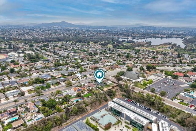 6630 Park Ridge Blvd, San Diego CA: https://media.crmls.org/mediaz/373bfb72-3ee3-4455-bc39-c7ff63f69bfc.jpg