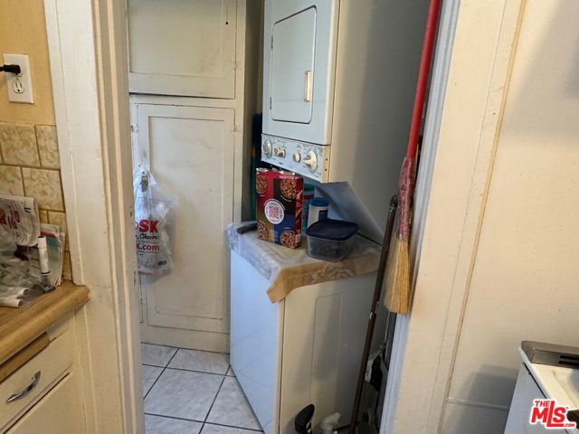 1179 N Berendo Street, Los Angeles CA: https://media.crmls.org/mediaz/373d6c6f-a693-477a-b65e-5b980cb0d15c.jpg