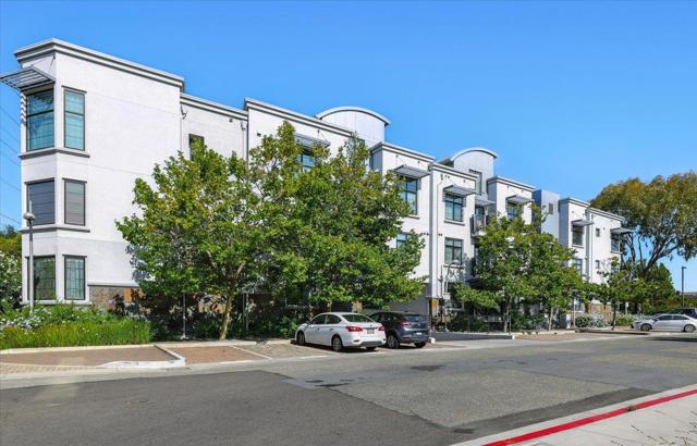 10745 N De Anza Boulevard, Cupertino CA: https://media.crmls.org/mediaz/373d9ad7-cd3c-4e0a-ae12-a8065a31e9b0.jpg
