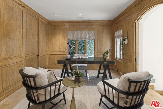 1549 Lindacrest Drive, Beverly Hills CA: https://media.crmls.org/mediaz/373dd27b-c384-4400-b91a-a8b0c17c3a6f.jpg