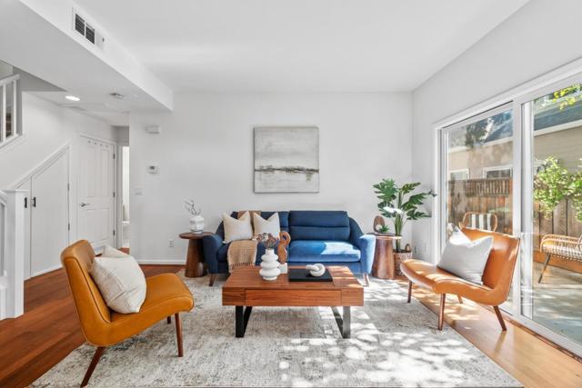 748 Cottage Court, Mountain View CA: https://media.crmls.org/mediaz/373fbd13-9b20-4e98-9cf5-52cdeb83c6e8.jpg