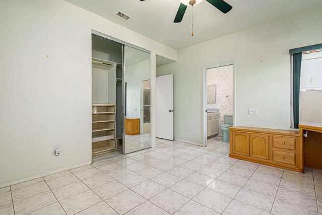 153 Lake Shore Drive, Rancho Mirage CA: https://media.crmls.org/mediaz/373fdbbe-3f53-402f-bb8f-d87bd14cf11e.jpg
